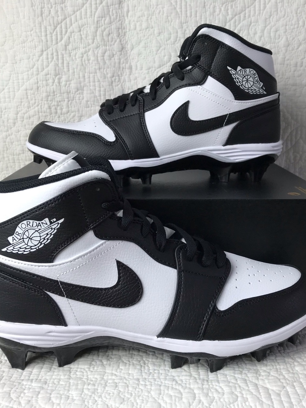 Nike Air Jordan 1 Mid TD Football Cleats Men’s SZ 11 White Black FJ6805-100
